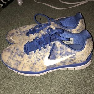 Nike free sneakers